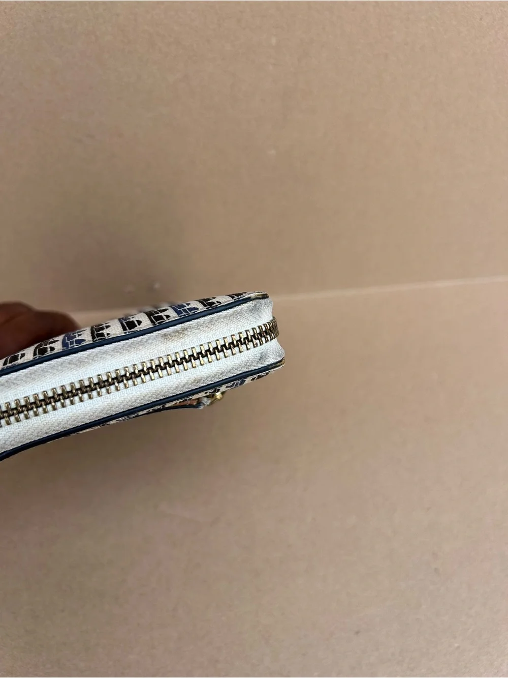 Fossil Emma RFID Zip Around Wallet Medium White Blue Phone